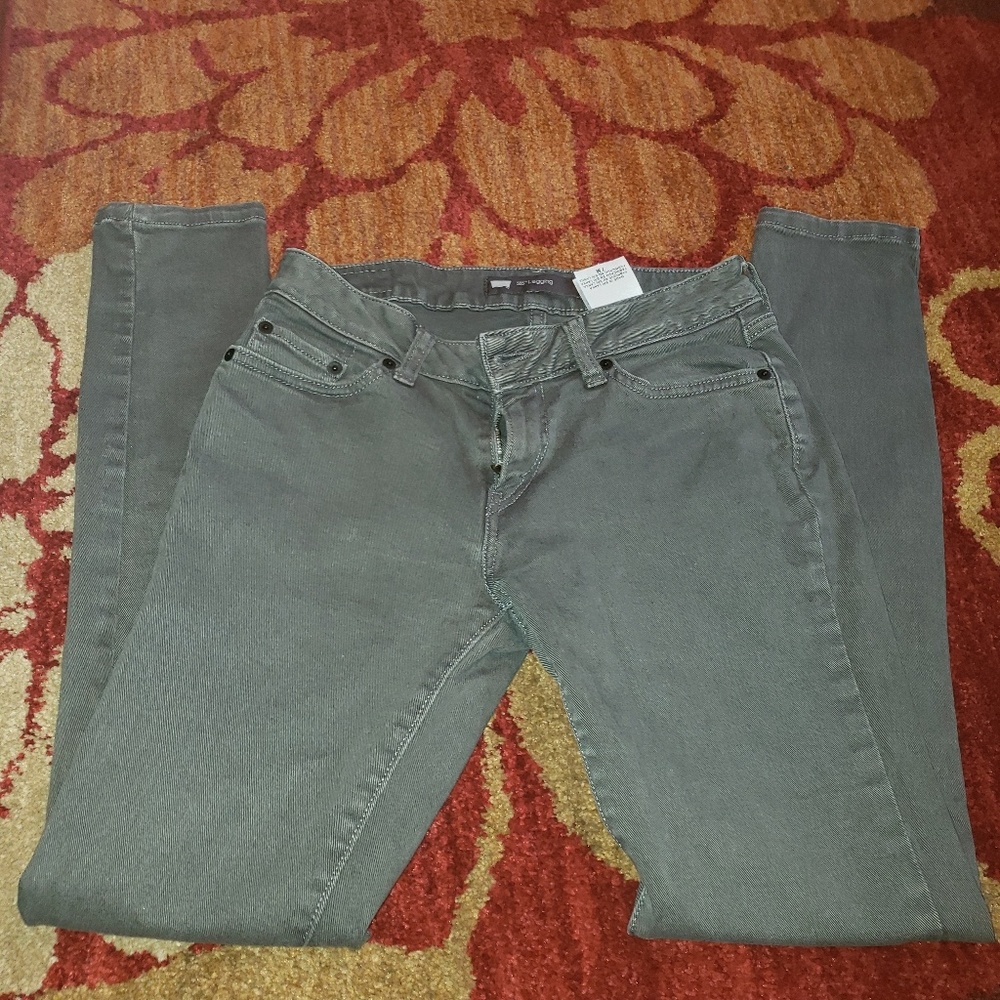 Levi's grey skinny jeggings